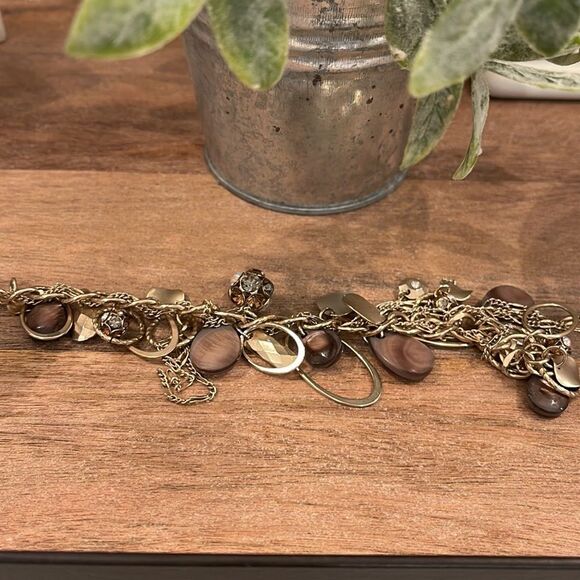 Gorgeous Ann Taylor Bracelet - Picture 3 of 4